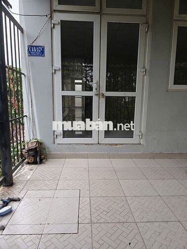 Nhà 2 tầng, hẻm xe hơi, 3 phòng ngủ, sân vườn