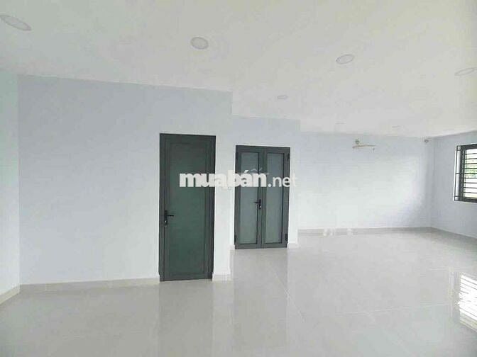 Cho thuê nhà/Vp khu bến đò,đs 36,p.Linh Đông 320m2 ngang 7m 19,9 tr