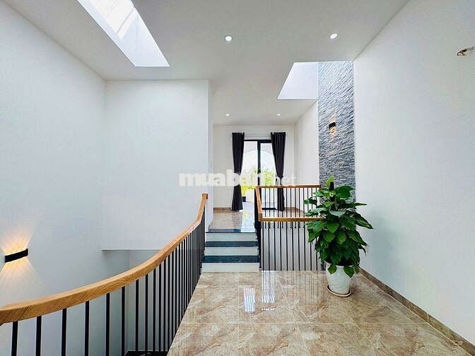🔴🆘 Nhà Đẹp Hòa Minh 🆘 3 tầng hiện đại MT đường Chơn Tâm 9