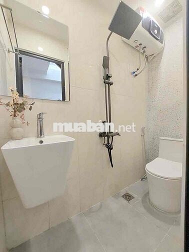 Siêu phẩm Hai Bà Trưng 5tầng,sổ riêng lô góc ngõ thông hơn 6 tỷ.