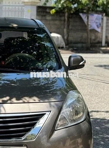 Nissan Sunny Premium - Số tự động - 2017