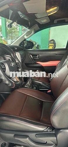 Toyota Fortuner 2022 2.4L 4x2 MT - 85000 km