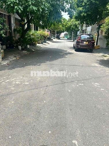 Cho thuê nhà nguyên căn 4x18m 4 lầu khu bàn cờ đường phan đình phùng