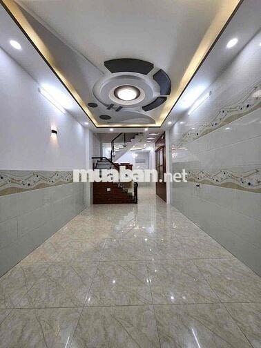 Cho thuê nhà nguyên căn 4x18m 4 lầu khu bàn cờ đường phan đình phùng
