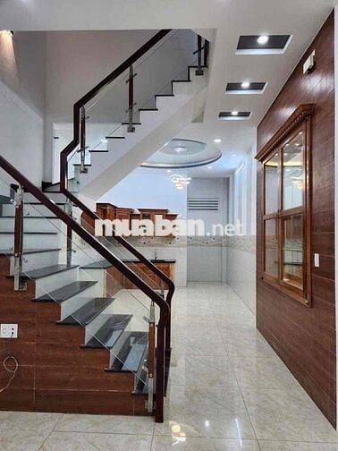 Cho thuê nhà nguyên căn 4x18m 4 lầu khu bàn cờ đường phan đình phùng