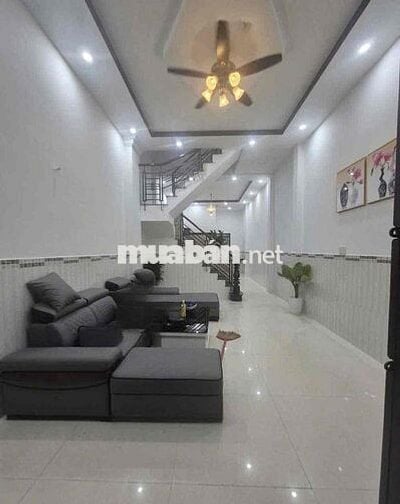 Cho thuê nhà nguyên căn 4x18m 4 lầu khu bàn cờ đường phan đình phùng