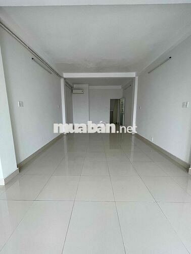 Toà nhà 5 lầu Tân Phú, có thang máy, hầm xe