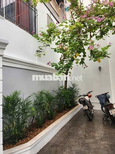 📍NGANG 8M Biệt Thự Ẩn Mình – Sân Rộng, Sang Trọng Trung Tâm Phú Nhuận