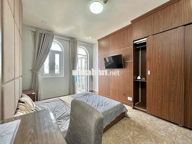 BANCONG- thang máy - 32m2 ngay trung tâm Q1- 1PN giá quá hời