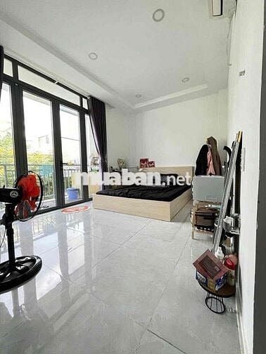 💥TRỐNG LẠI SIÊU PHẨM_BAN CÔNG TÁCH BẾP NGAY ĐH VĂN LANG