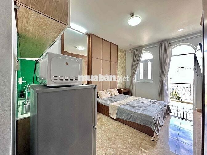 BANCONG- thang máy - 32m2 ngay trung tâm Q1- 1PN giá quá hời
