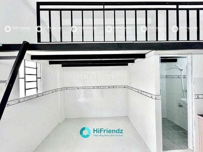 PHÒNG TRỌ CÓ GÁC CAO - CỬA SỔ TRỜI LỚN - SẴN MÁY LẠNH - NGAY HÒA BÌNH