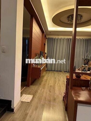 Đi định cư Úc cần bán Biệt thự mặt tiền Đường 14m Nguyễn Hữu Dật.