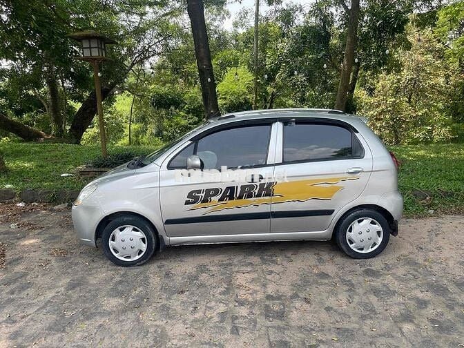 Chevrolet Spark 2011 LT 0.8 MT - 6879 km