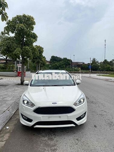 Ford Focus 2016 Sport 1.5L ecoboot - 10 km