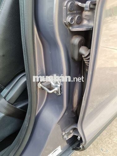 120 2018 1.5L Titanium AT - 114500 km
