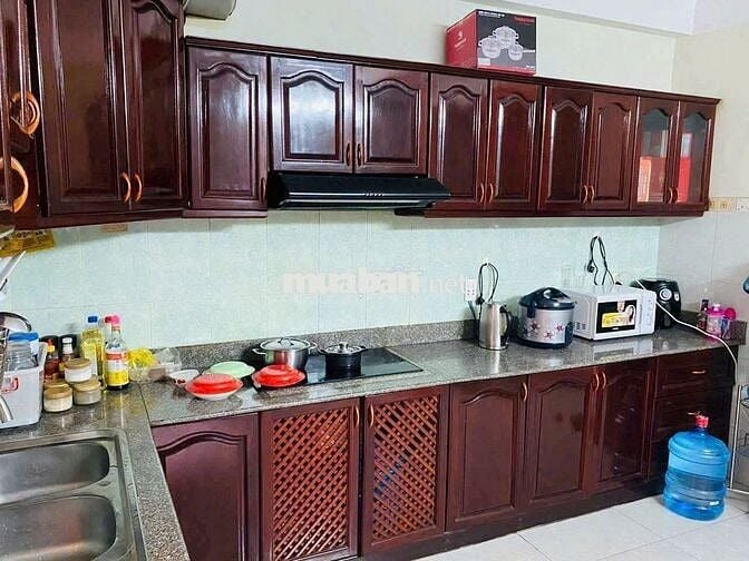 MTKD 94B Nguyễn Xuân Khoát (4x18m) 3 Tấm 4PN 5WC sân thượng