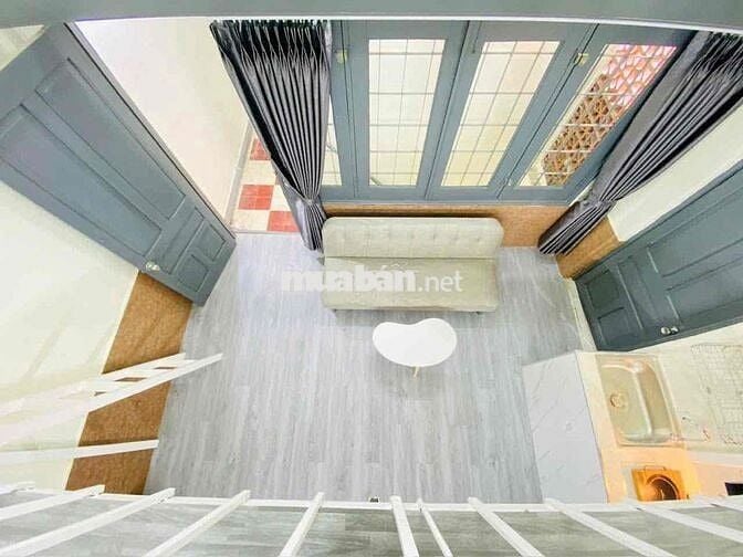 🏡CHO THUÊ CĂN HỘ CÓ GÁC - CỬA SỔ LỚN - NGAY VÒNG XOAY CỘNG HOÀ QUẬN 3
