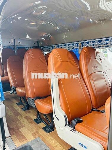 Ford Transit 2023 - Xe Chất Lên Nhiều Phụ Kiện