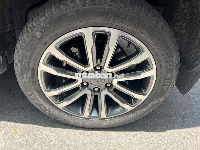 Ford Everest 2021 Titanium 2.0L AT 4x2 - 21000 km