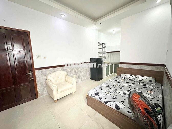 Phòng cho thuê Q10 Hoà Hưng gần Ga Sài Gòn - ĐH Bách Khoa TPHCM 30m2
