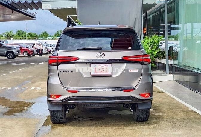 Fortuner Legender 2.4L 2022 960 THƯƠNG LƯỢNG
