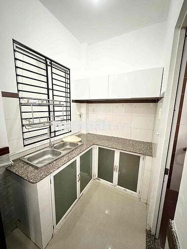 Phòng cho thuê Q10 Hoà Hưng gần Ga Sài Gòn - ĐH Bách Khoa TPHCM 30m2
