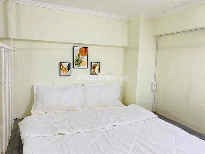 🏡CHO THUÊ CĂN HỘ CÓ GÁC - CỬA SỔ LỚN - NGAY VÒNG XOAY CỘNG HOÀ QUẬN 3