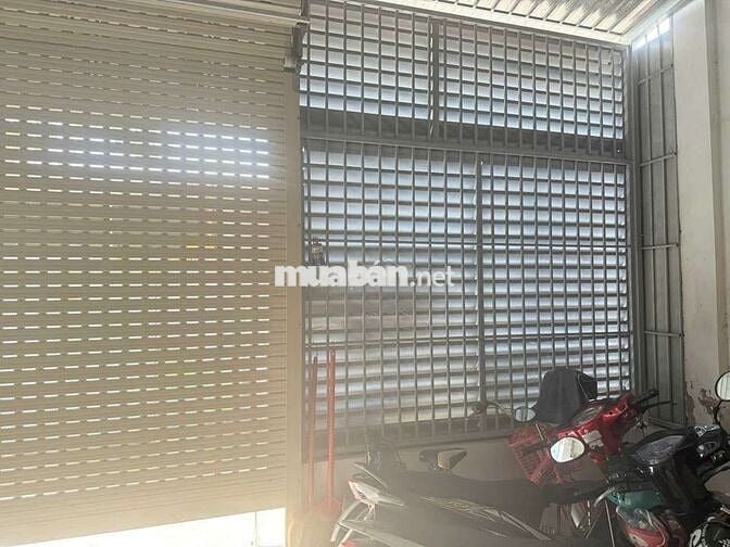 Nhà vi bằng. Bán kính 500m có ngân hàng ACB, siêu thị, trường học