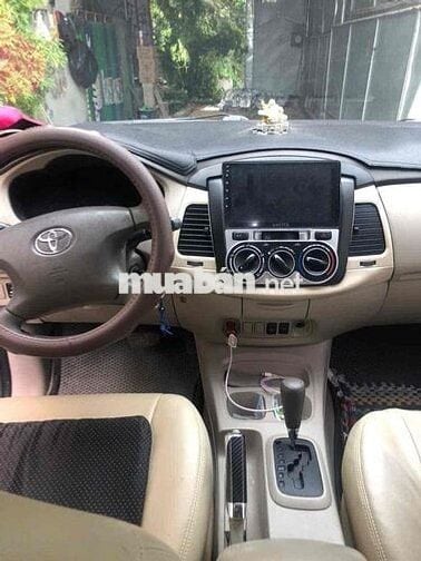 Toyota Innova 2009 V - 140000 km