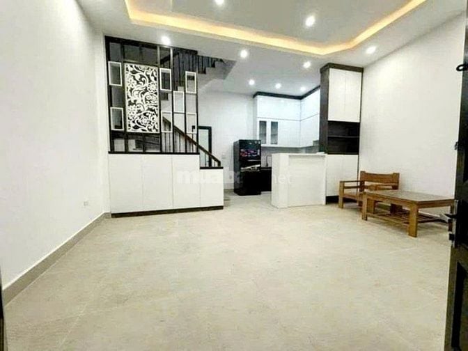 Bán Nhà Kim Mã 6 tỷ Mặt Tiền 5m Ngõ Nông Gần Phố 5T x 35m², KD Đỉnh