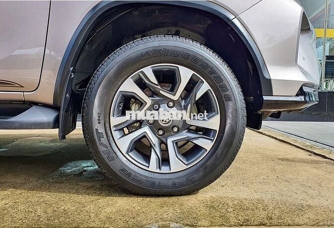 Fortuner Legender 2.4L 2022 960 THƯƠNG LƯỢNG