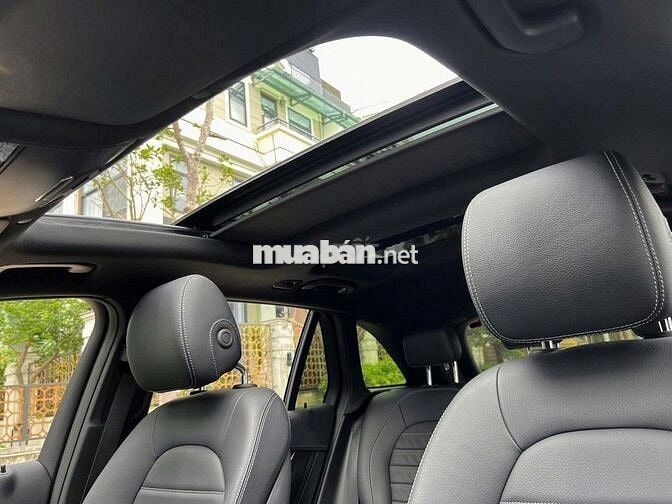 Mercedes Benz GLC 2021 300 4MATIC - 24000 km