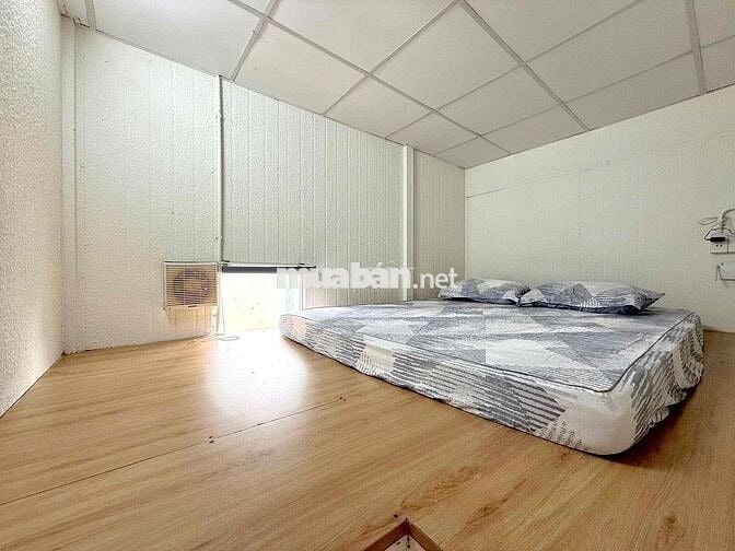 CHO THUÊ DUPLEX GÁC CAO CỬA SỔ TRỜI ĐÓN NẮNG