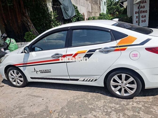 5 187 2014 1.4 MT - 98000 km
