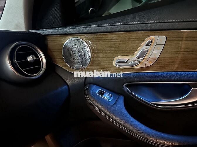 bán xe Mercedes C250 Exclusive siêu chất