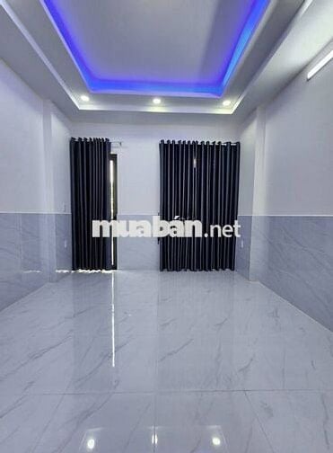 Dt : 4 m X 37m . 1 trệt 2 lầu 3 tấm ,1phong thờ 5ph ngũ 4WC