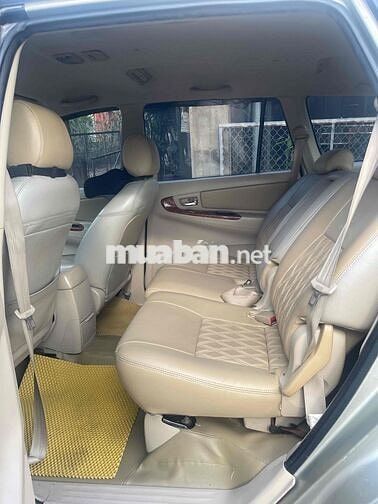 Toyota Innova 2007 G - 100000 km