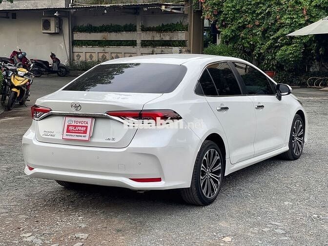 Toyota Corolla Altis 1.8V 2023 - 15180 km