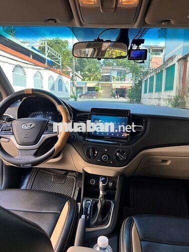Hyundai Accent 2022 1.4 AT - 46000 km