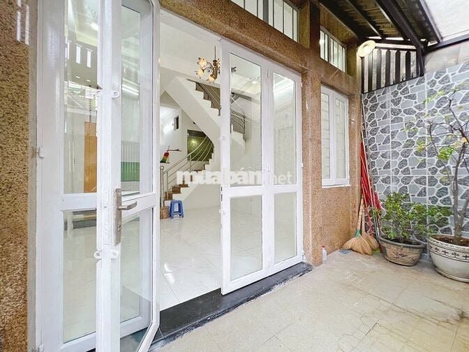1 Trệt 3 lầu, 3 PN, 3wc, nhà mới toanh Hẻm 05 Nơ Trang Long Bình Thạnh