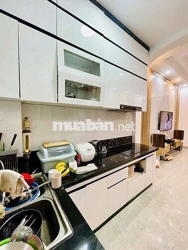 LÁNG HẠ - DÂN XÂY 35M2 X 5T - NGÕ RỘNG 3M - 2 THOÁNG - 30M RA PHỐ