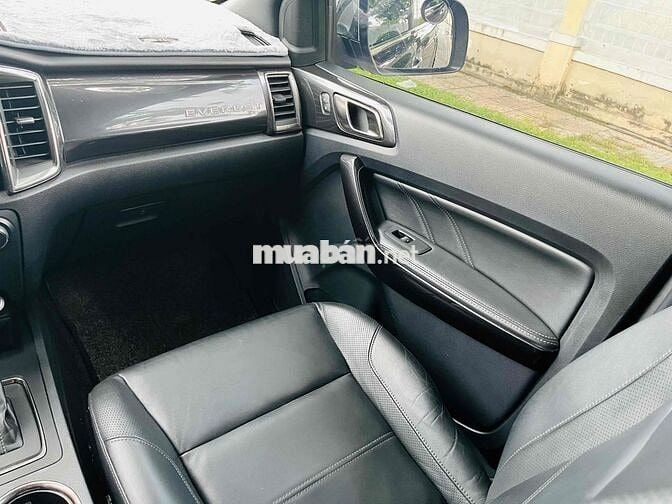Everest nhập 2018 Titanium 2.0L bi-turbo 4x2 AT