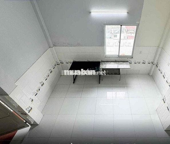 PHÒNG TRỌ CÓ GÁC - GÁC CAO 2 MÉT - Phòng Rộng 30m2 - ở được 4 người