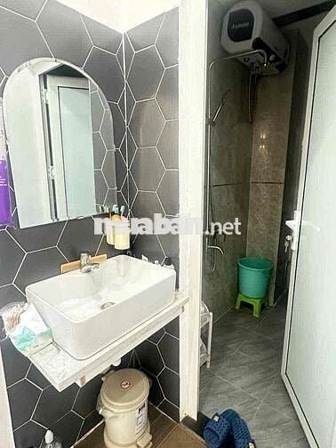 Bán  Nhà 2 mặt kiệt - 3 tầng 3 mê Đinh tiên hoàng