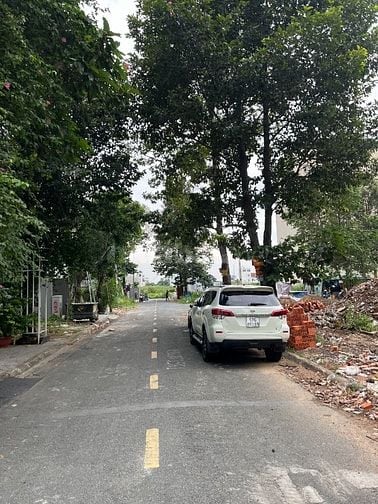 Bán tòa nhà Văn Phòng , KDC Huy Hoàng , TTHC Tp Thủ Đức cũ 