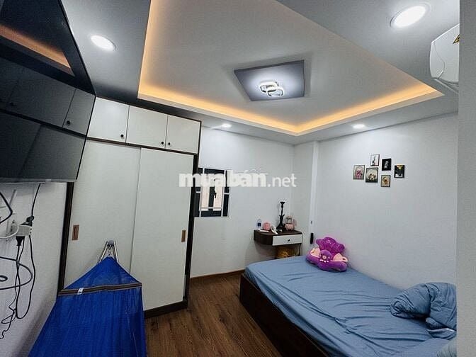 Bán nhà mới đủ công năng đúc thật shr hh 1%