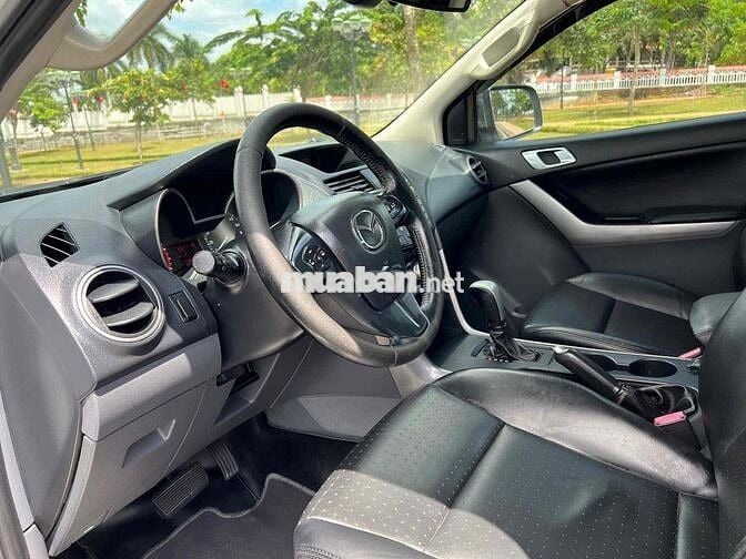 Mazda BT 50 2017 2.2L 4x2 AT - 93000 km
