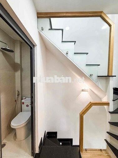 Nhà đẹp full nội thất 1 trệt 2 lầu 3 PN cách MT vài bước chân
