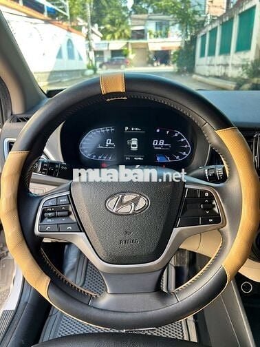 Hyundai Accent 2022 1.4 AT - 46000 km